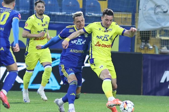 Unirea Slobozia - Petrolul 0-0. Remiză albă la revenirea lui Topal la ”găzari”