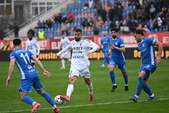 FC Botoșani - Farul 4-3. Moldovenii continuă seria fără eșecuri pe teren propriu!