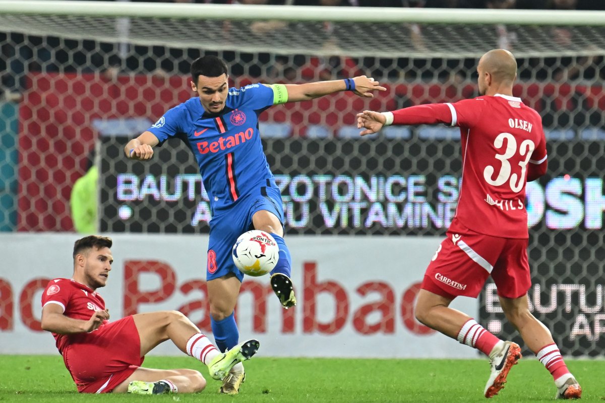 Dennis Politic a ajuns la Dinamo în 2023 de la Cremonese