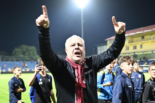 Șefii Rapidului spun că Șumudică a glumit și că nu ar fi amenințat vreun jurnalist: ”Așa e el, nu se poate schimba de la A la Z. De aceea e atractiv” + De ce ar fi fost fani la conferință