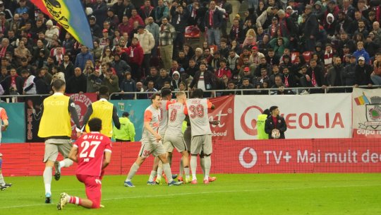 Dinamo - FCSB, de la 20:30, pe iAMsport.ro. Kopic caută revanșa cu campioana en-titre! Echipele de start