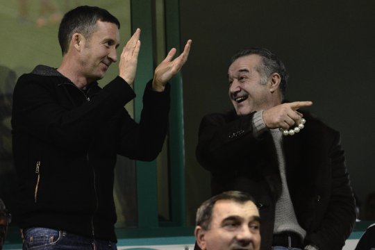 Mihai Stoica îl dă de gol pe Gigi Becali: ”Urmărește tot ce se scrie despre el. Ne trimite pe Whatsapp”