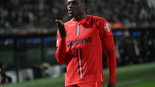 Joyskim Dawa și-a aflat pedeapsa după eliminarea din derby-ul cu Rapid - FCSB. Ce sancțiune a primit fundașul campioanei