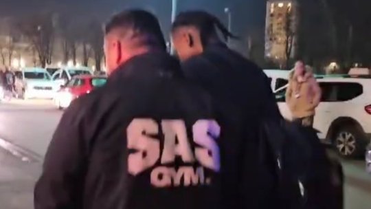 Imaginea serii de la FCSB - Lyon! Un jucător al roș-albaștrilor a fost uitat la stadion și a alergat pentru a prinde autocarul