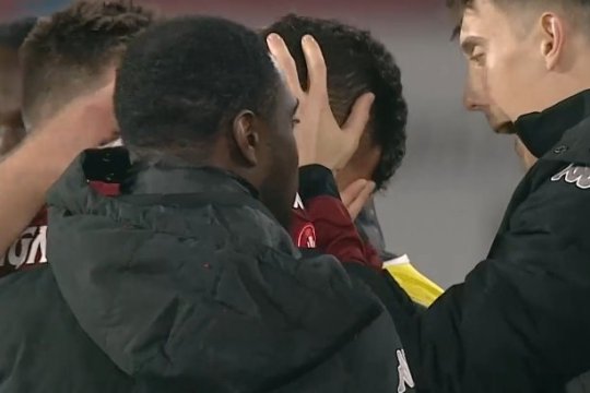 A greșit flagrant la gol și nu a mai rezistat! Fotbalistul Rapidului a izbucnit în lacrimi direct pe gazon