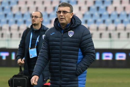Probleme de sănătate pentru Eugen Neagoe după umilința cu CFR Cluj: "Se simțea foarte rău, sper să nu fie ceva serios"