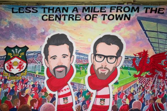 Wrexham anunţă venituri record, în timp ce influenţa Hollywood-ului creşte