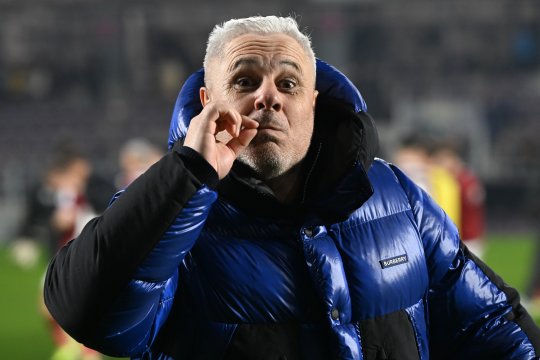 Marius Șumudică pune capăt speculațiilor! Cum vorbește antrenorul Rapidului despre Victor Angelescu: "E prietenul meu"