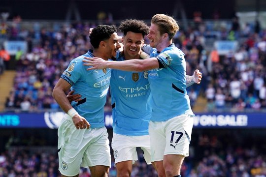 Manchester City, revenire incredibilă! Elevii lui Guardiola au întors de la 0-2 și continuă lupta pentru un loc de Liga Campionilor