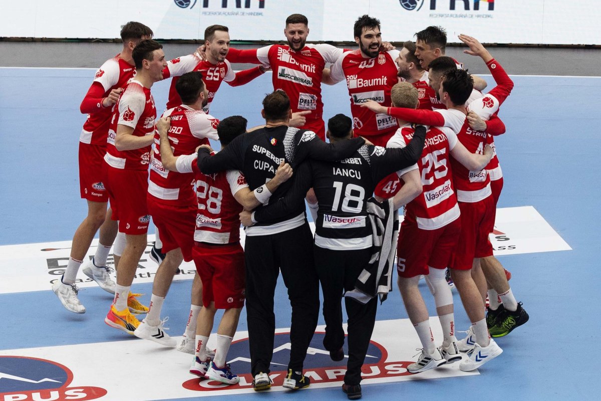 Dinamo are 61 de puncte în campionat