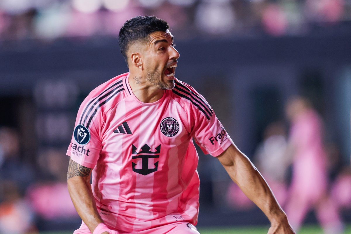 Luis Suarez a comis-o din nou
