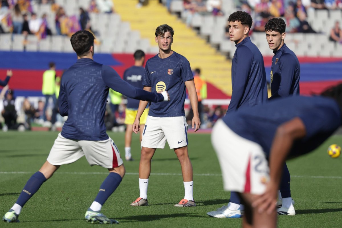 Guille nu și-a făcut încă debutul oficial, în ciuda faptului că a fost chemat la antrenamentul echipei de seniori și a fost inclus în echipele din La Liga și Liga Campionilor