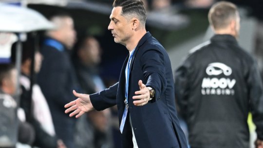 Rădoi, un car de nervi în debutul derby-ului cu FCSB! Arbitrul nu l-a iertat