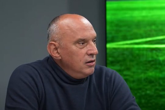Prunea a auzit că Sabău ar fi ”lucrat” de fotbaliști după ce i-a condus către ”cel mai bun an din istoria U Cluj” și a dat un verdict clar