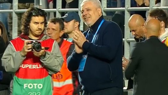 Șumudică nu a fost singurul! Ce fotbalist al Rapidului a izbucnit în lacrimi la momentul de reculegere în cinstea lui Boupendza