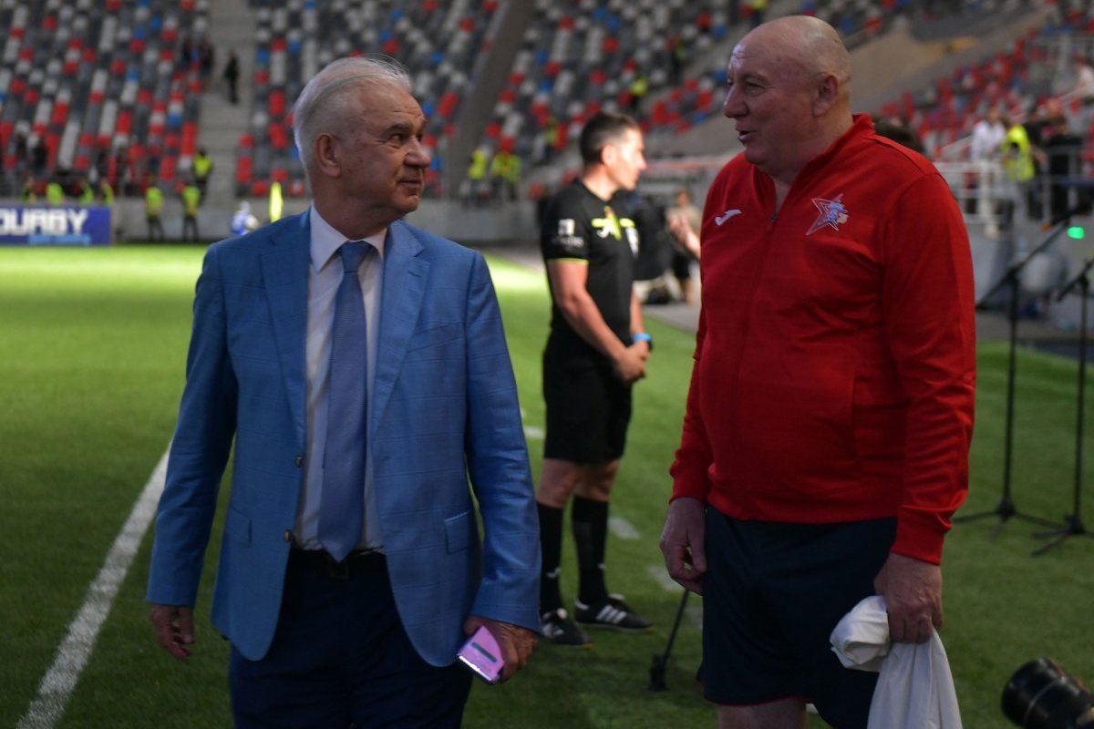 Obiceiul căpitanului Stelei '86 care îl enerva cel mai tare pe Adrian Bumbescu: ”Niciodată nu avea la el. Țăran de la Moțăței”