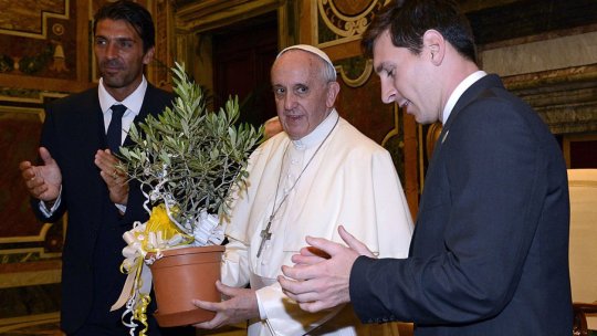 Leo Messi, omagiu pentru Papa Francisc: ”Mulţumesc că ai făcut lumea mai bună. Ne vei lipsi”