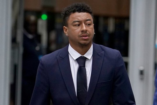 Jesse Lingard a depus mărturie! Bunicul său e acuzat că a agresat o tânără timp de 13 ani: ”M-a abuzat și tu știi că a făcut-o”