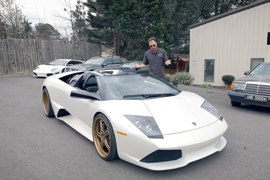 Și-a cumpărat „cel mai ieftin” Lamborghini Murciélago second hand și a descoperit că "înghite" 3 litri de ulei la 100 km