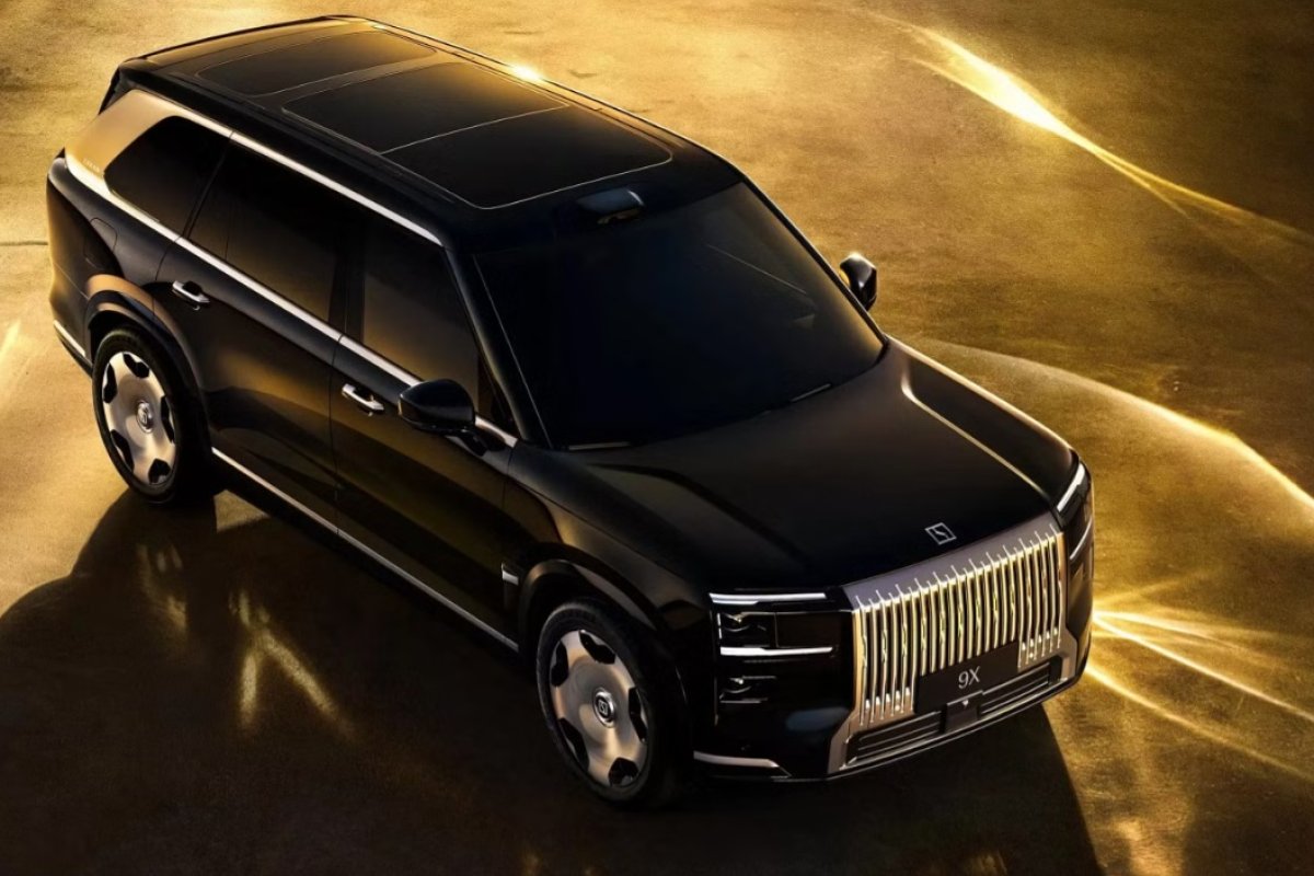 Zeekr 9X, SUV-ul electric lansat în China care vrea să concureze Rolls-Royce și Maybach