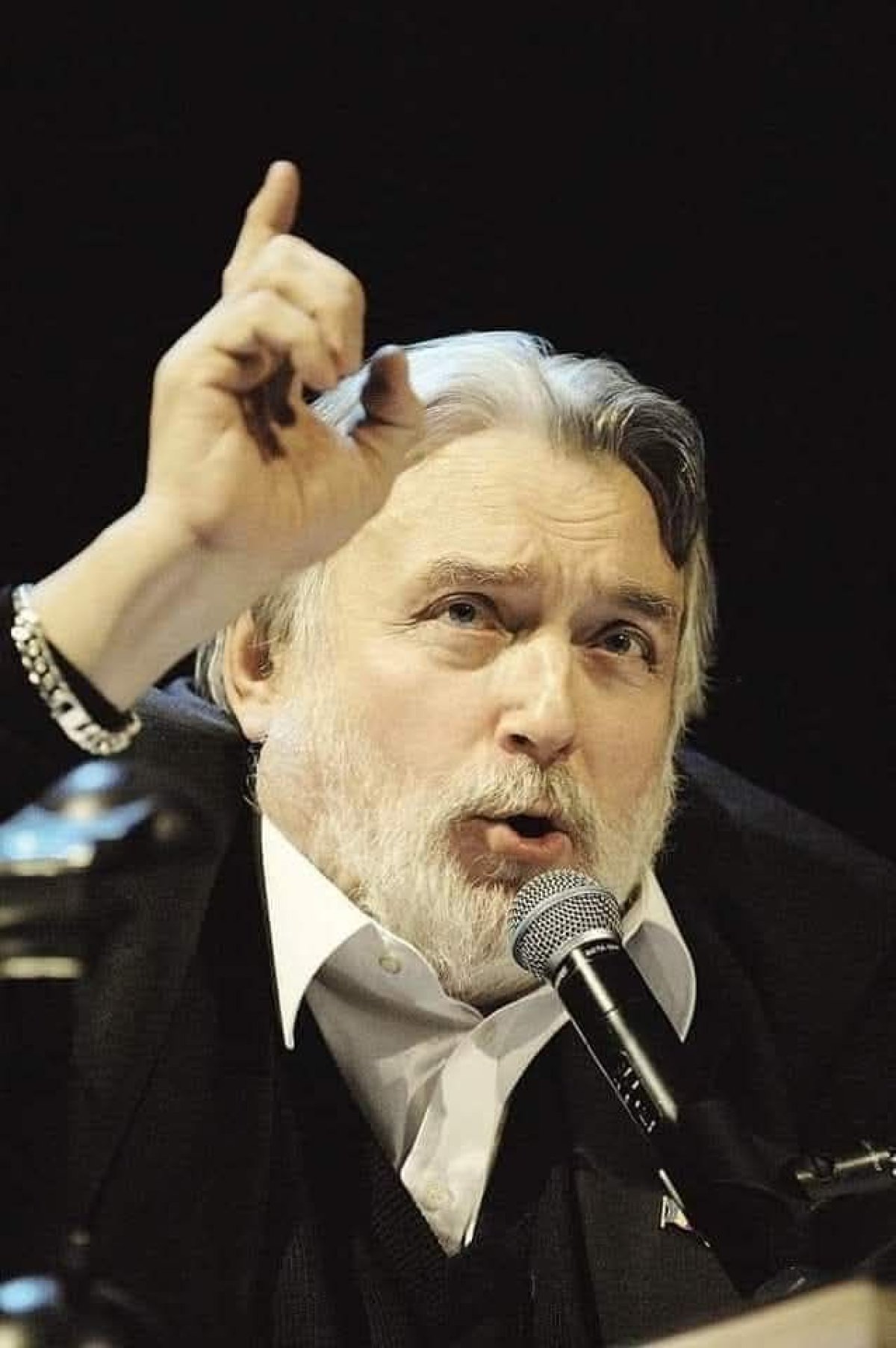 Adrian Păunescu a decedat în 2010, la 67 de ani