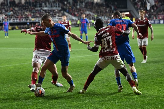 Atac fără precedent după Rapid - FCSB 1-2: ”Pupincurism libidinos execrabil! La gunoi cu ei”