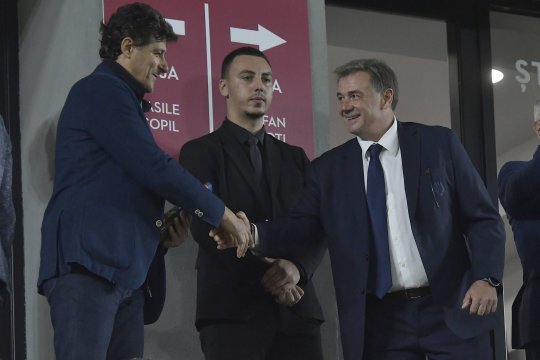Decizie neașteptată din partea lui Kyros Vassaras. Radu Petrescu și Ovidiu Hațegan au primit o suspendare drastică