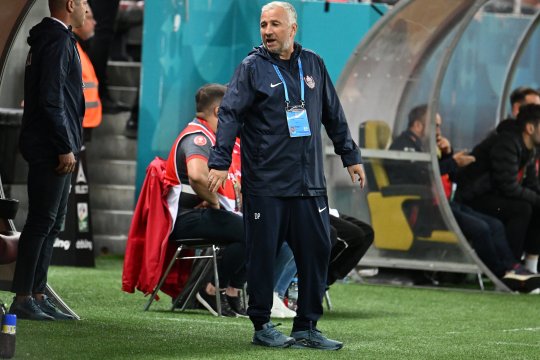 Dan Petrescu a preluat discursul lui Șumudică după remiza cu Dinamo: "Noi suntem proștii proștilor"