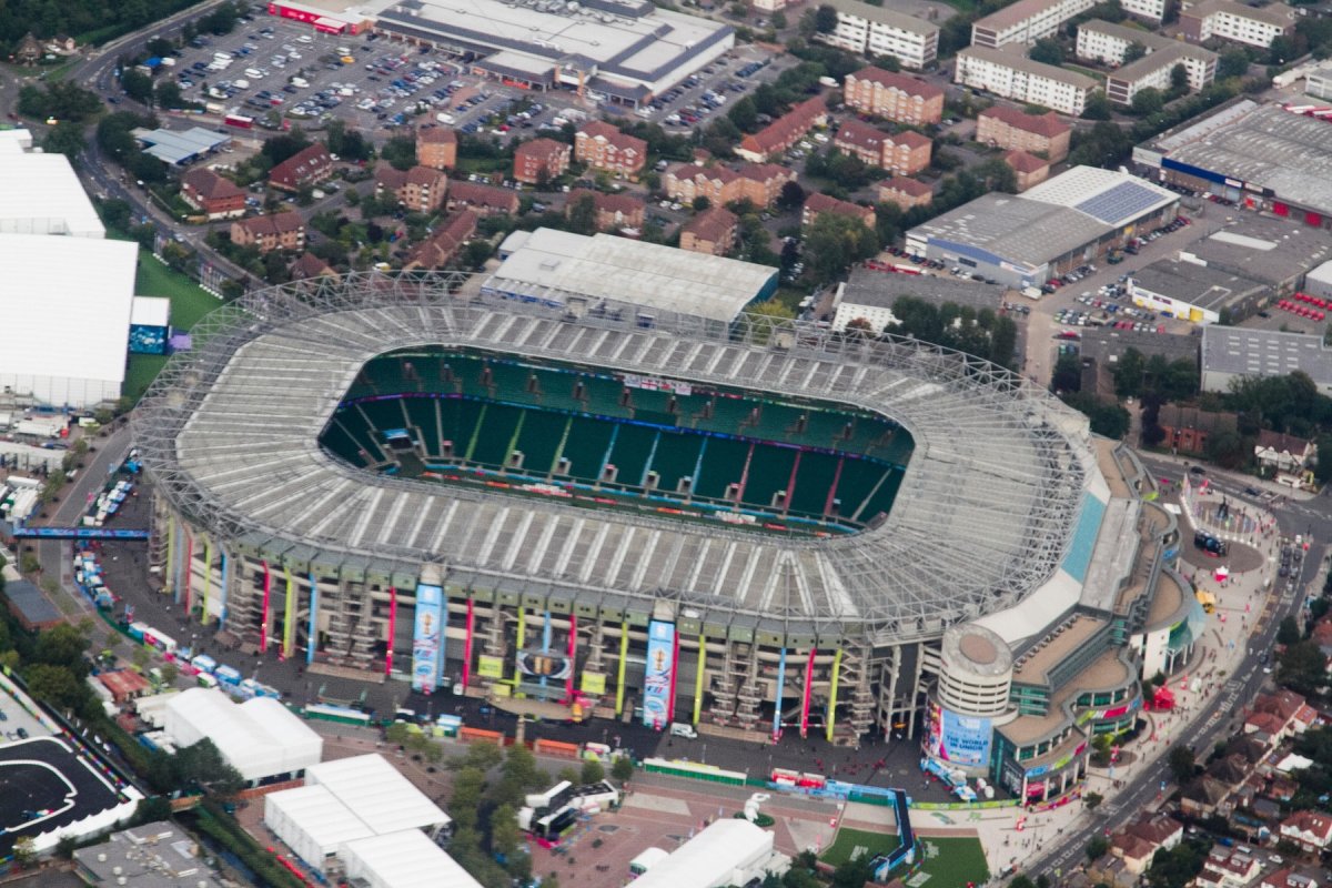 Stadionul Twickenham ar putea găzdui și meciuri de fotbal