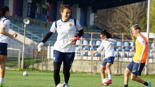 Ele apără poarta naționalei de fotbal feminin! Tricolorele, motivate înainte de dubla cu Irlanda din Liga Națiunilor: ”Mergem la victorie!”