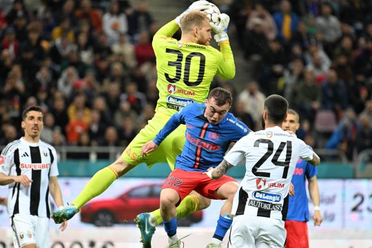 FCSB - U Cluj 1-0. Partida, decisă de penalty-ul controversat primit de campioană!