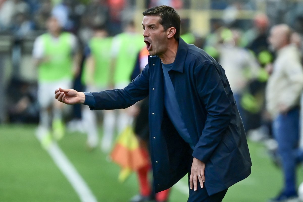 Chivu țipă la jucătorii săi în timpul meciului cu Inter