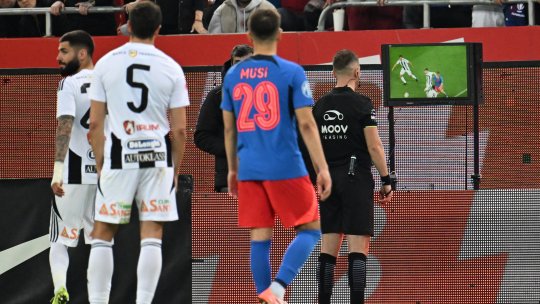 FCSB, campioana arbitrilor? ”Decizie scandaloasă cu U Cluj” / ”Lui Costreie să i se dea tricoul FCSB”