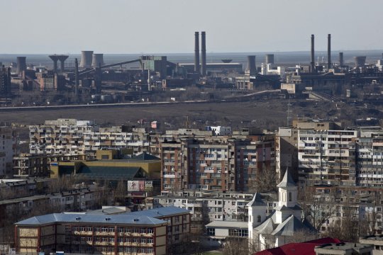 A mers să fure din casa propriului prieten și a dat nas în nas cu acesta! Dialogul absurd care a urmat: ”A zis că pleacă la mare!”