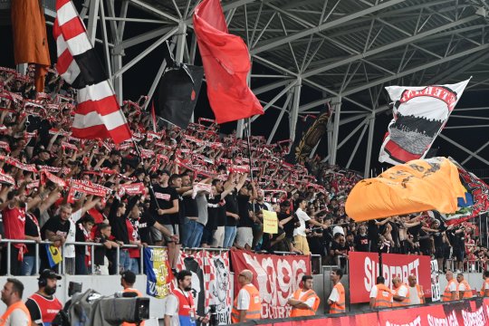 Dinamo își schimbă sponsorul tehnic din noul sezon! Compania uriașă care îi va îmbrăca pe ”câini” + O altă surpriză pregătită