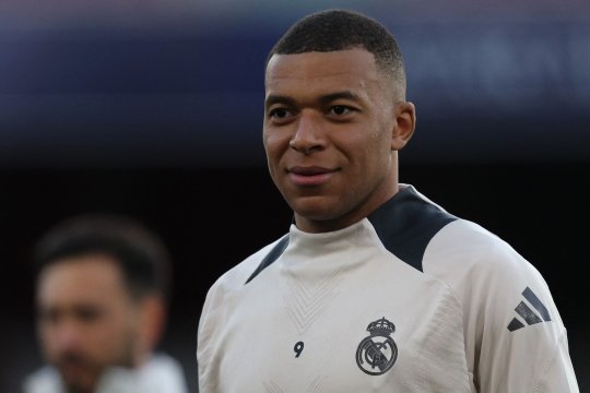 Conflictul financiar dintre PSG și Kylian Mbappe continuă: ”Au fost luni fără salariu şi fără primă de etică”