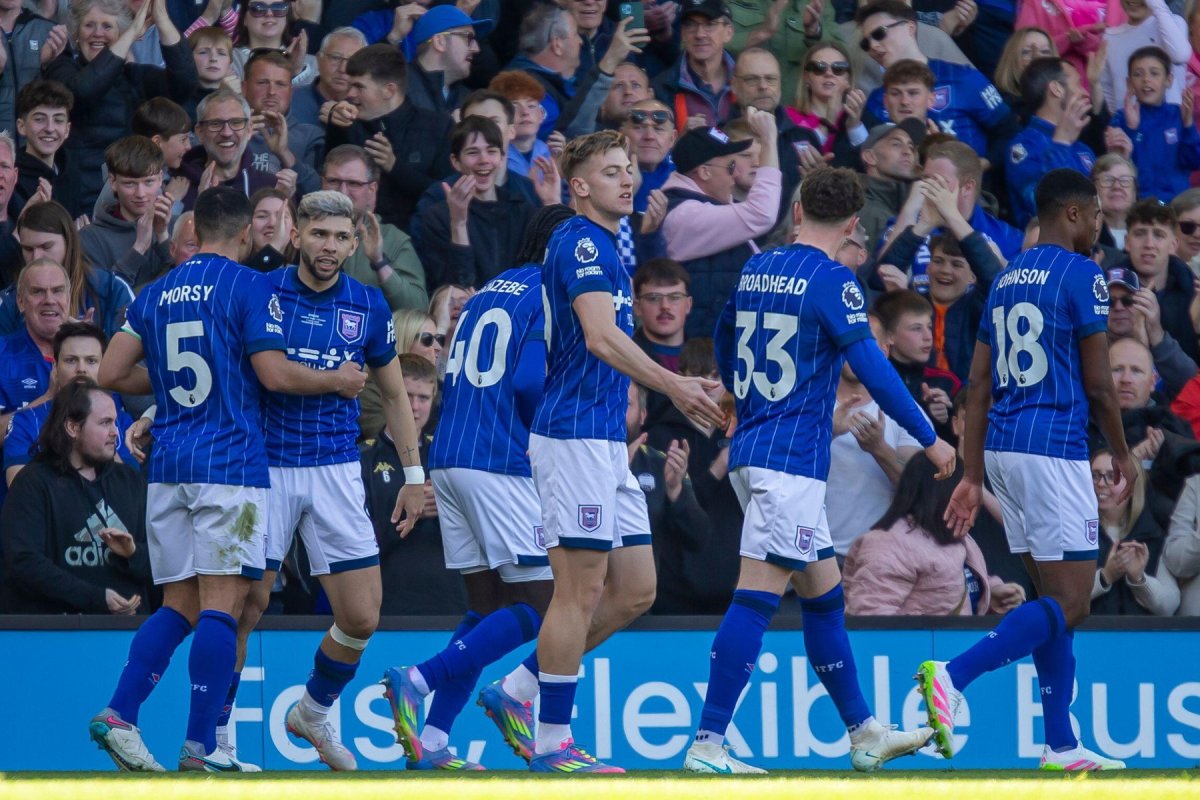 Clauza de eliberare a lui Liam Delap va scădea la 30 de milioane de lire sterline dacă Ipswich retrogradează în Championship