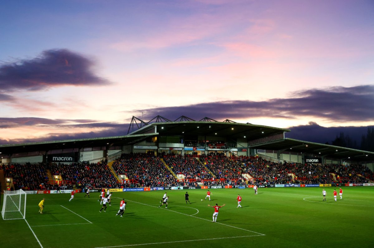 Wrexham își modernizează stadionul