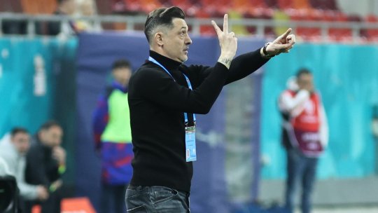 Fotbalistul dorit de Mirel Rădoi, cale liberă spre Universitatea Craiova! Echipa sa a retrogradat în liga secundă