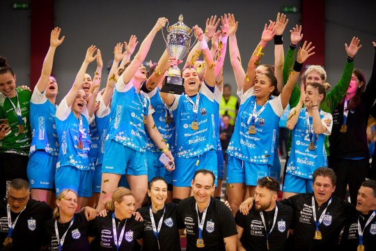 CSM București a câștigat Cupa României! ”Tigroaicele” au trecut în finală de Gloria Bistrița-Năsăud