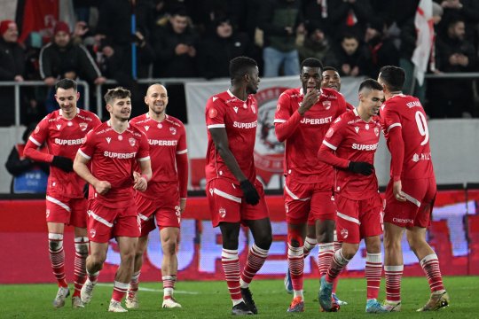 Fotbalistul pe care Kopic vrea să îl menajeze pentru derby-ul cu Rapid: ”Îl simţim puţin obosit, a avut nişte probleme”