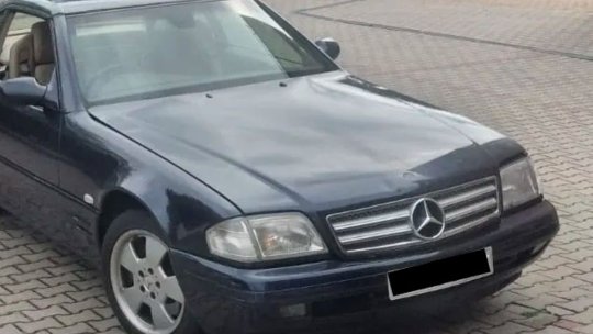 A plecat în vacanță, iar când s-a întors a descoperit că mașina sa, un Mercedes SL 280, a ajuns la "fier vechi"