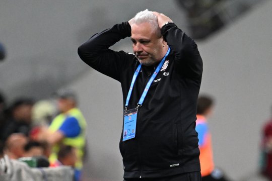 Marius Șumudică, făcut praf și pulbere: ”Ți-ai bătut joc de ei, de noi, de tine, de morți și de vii! Dacă-ți pute, mergi cu Dumnezeu”. Nici Șucu și Angelescu nu au scăpat