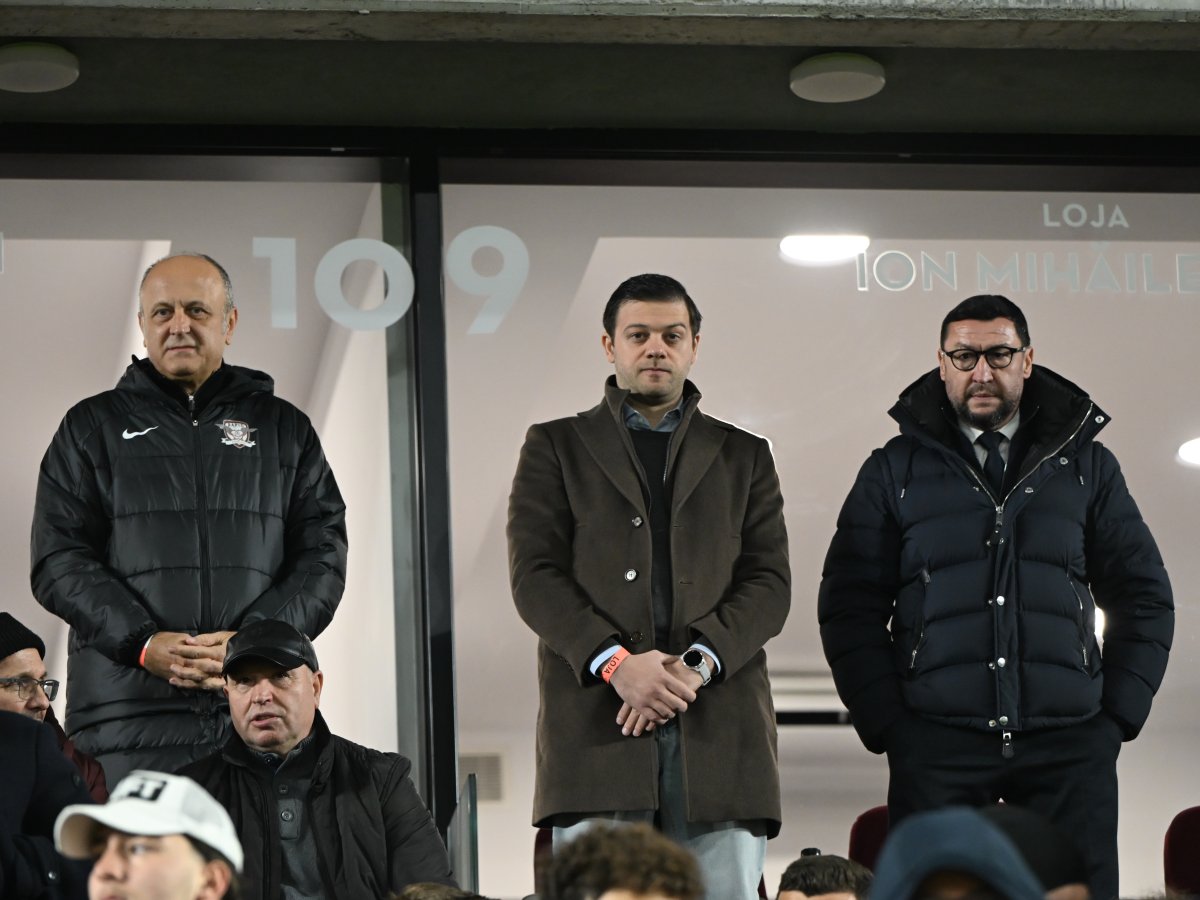 Dan Șucu, Victor Angelescu și Viorel Moldovan. Fostul internațional, deși e președinte în acte, nu a contribuit la achiziții