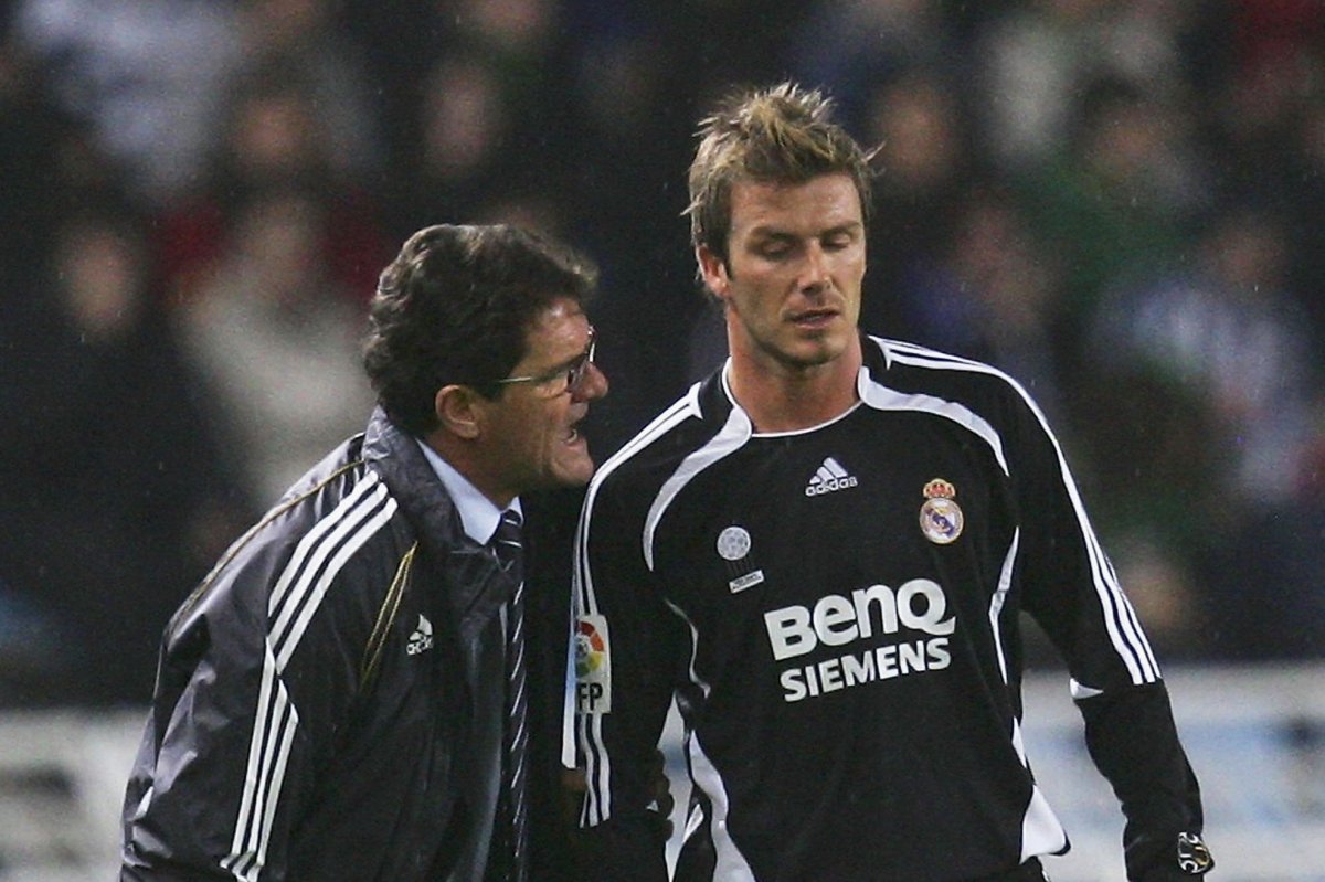 Fabio Capello, alături de David Beckham, în perioada în care antrenorul italian o pregătea pe Real Madrid