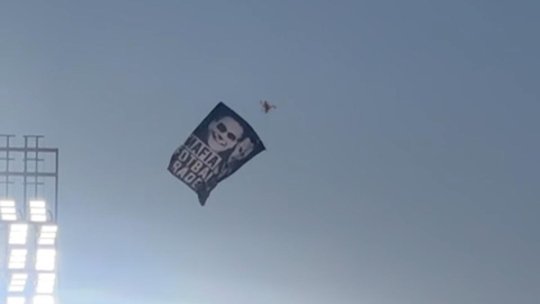 Suporterii arădeni, metodă inedită de protest la finala Cupei României: ”Mafia fotbalului arădean”. Cui i-a fost adresat mesajul