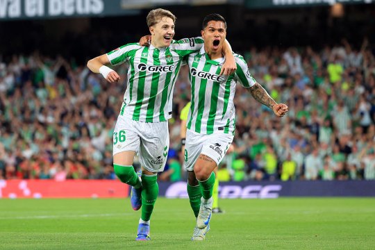 Barcelona îl vrea pe starul lui Betis, cu o clauză de reziliere de 35 milioane de euro