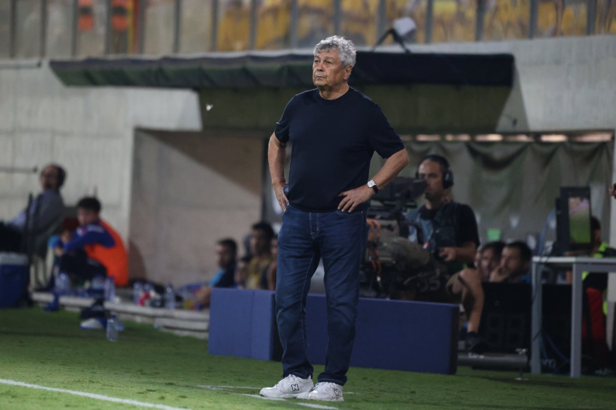 Mircea Lucescu are șapte victorii și o înfrângere pe banca naționalei României