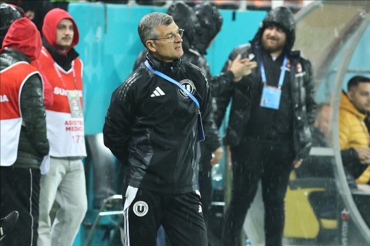Sabău, în al nouălea cer după victoria cu Dinamo: ”Mă bucură când îi văd responsabili pe jucători!”. Planurile anunțate pentru sezonul viitor + Ce a spus de eliminarea lui Chipciu