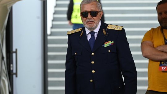 Ilie Năstase a venit la sărbătoarea FCSB și l-a ironizat pe Șumudică: ”Se pricepe la fotbal, nu?”